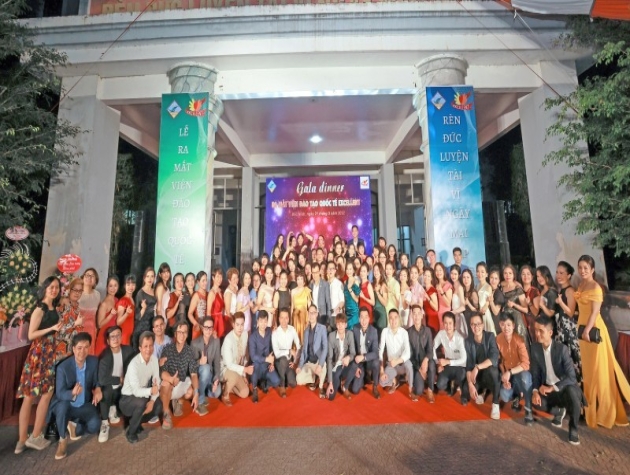 Điều gì hấp dẫn ở Viện Đào tạo Quốc tế Excellent